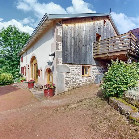 Lovely Home In Taintrux With Wifi